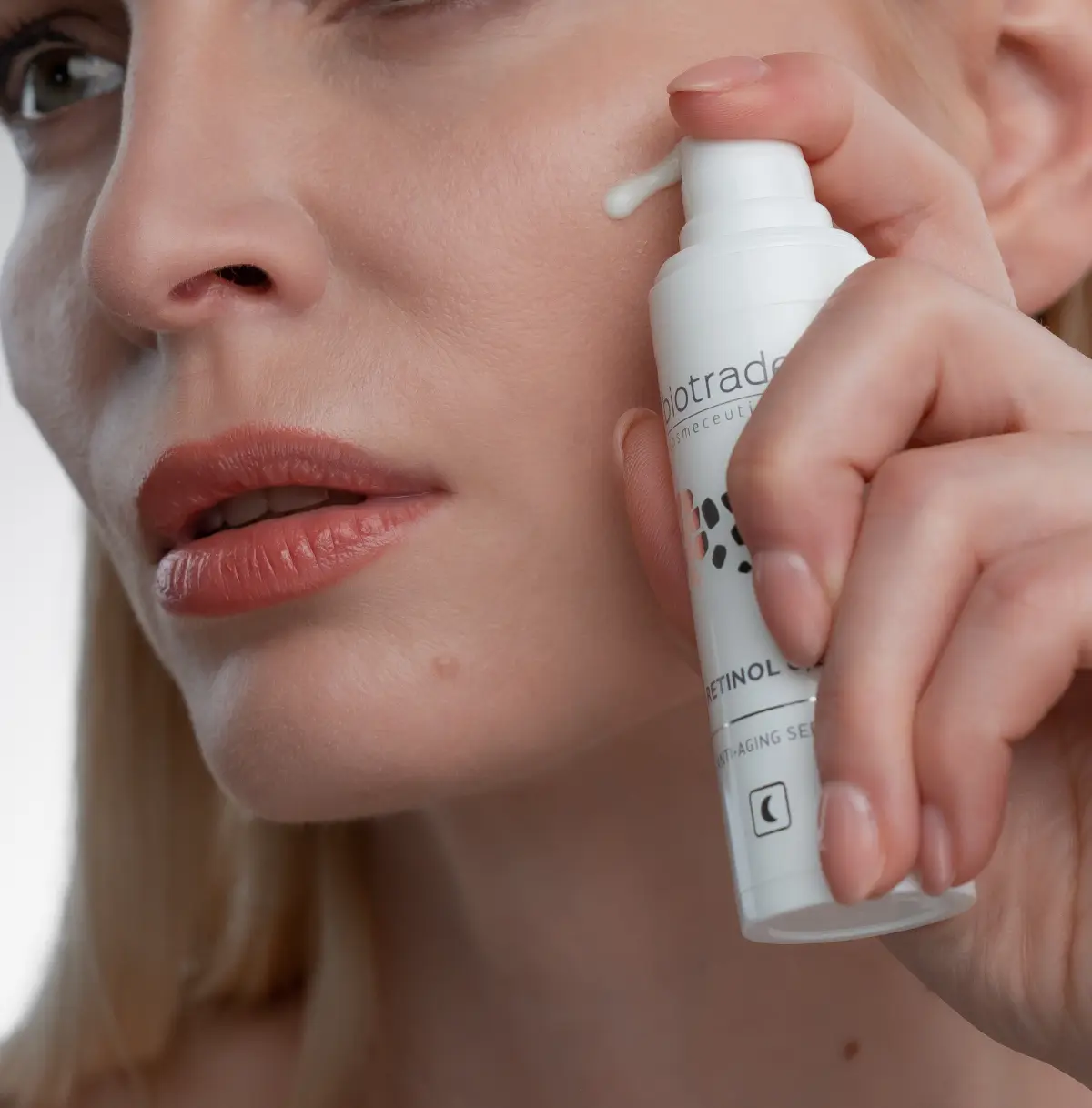 Biotrade серум за лице против бръчки с ретинол 0.2%, 30 мл - Image 3